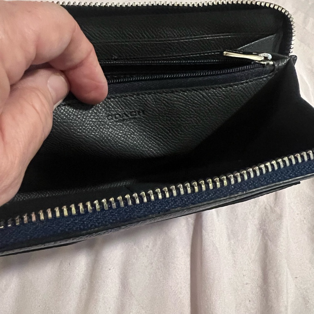 Blue wallet - Picture 3 of 4